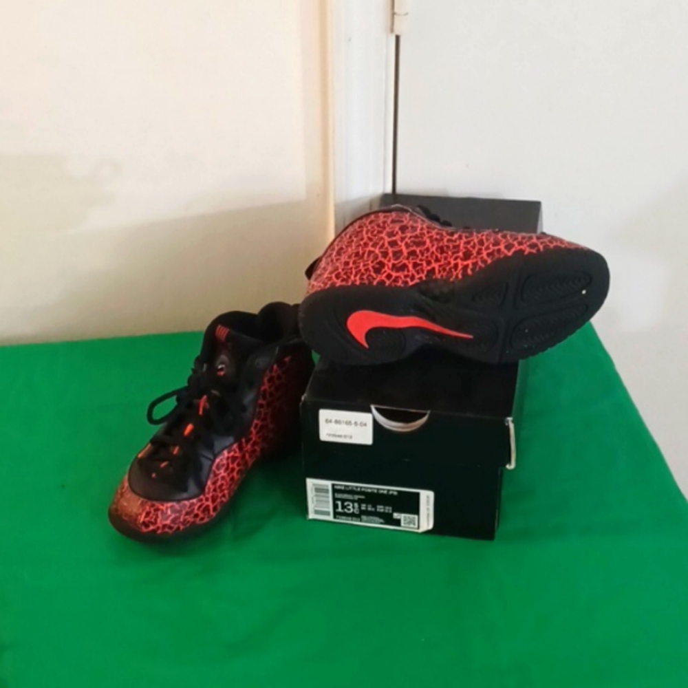 GREAT CONDITION Youth Nike Foamposites
